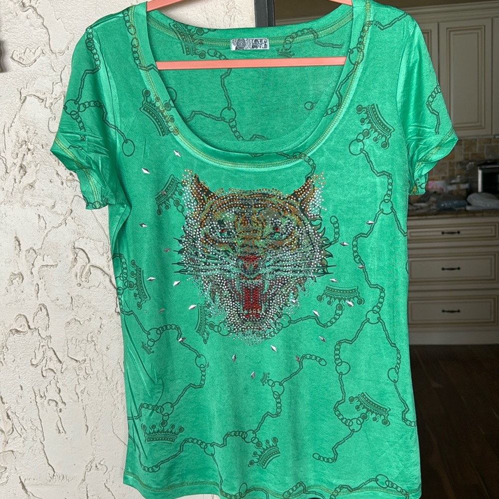 Love Amour Fashion Luxury ladies top New 🆕
